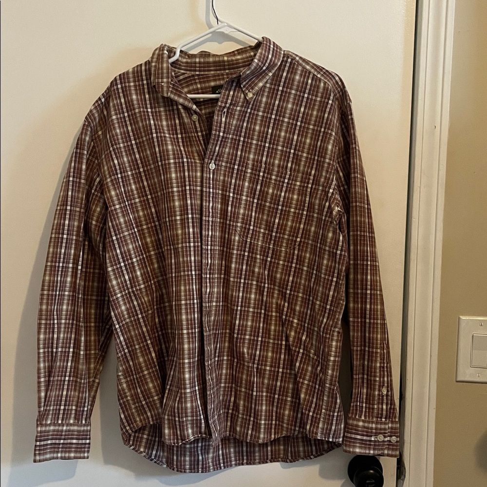 Eddie Bauer Relaxed Fit Men's Casual Brown Plaid Button Up